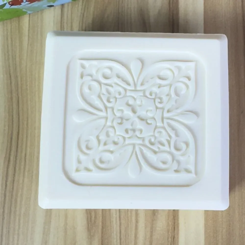White Snow‎ Luxurious Soap 5.3 oz (150g) Made USA Rich & creamy delightful scent